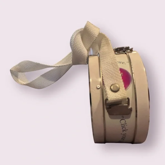 The Wizard of Oz Dorothy And Glinda Small Round Metal Tin Lunchbox Purse 1999 - Picture 4 of 10